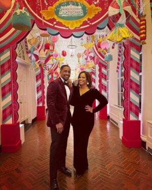Laura Coates Instagram - While visions of sugar plums danced in their heads…at the White House Holiday Party 
🎄🎄🎄