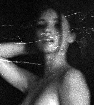 Laura Dutra Instagram - Fora:.do.:Prazo

35mm
@salnunkachov