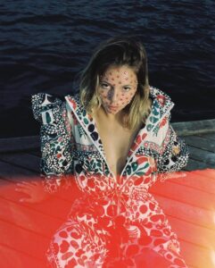 Actress Laura Dutra HD Instagram Photos and Wallpapers September 2022