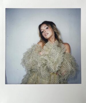 Laura Dutra Instagram - blow my blow

Photo @eu.bicho
Dress @kaoaofficial
MUA @danielainacio.mua
@mais.que.uma