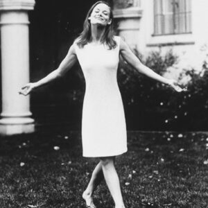 Laura Leighton Instagram - #challengeaccepted 
.
I am so grateful for the support and encouragement of so many amazing women in my life, and by the example of so many more I am honored to witness and follow.  To all my sisters—May we continue to lift one another up and inspire each other to be the strongest, most loving and grateful version of ourselves, accepting of life’s messiness and our own flaws, with grace and humor, come what may. ❤️ #womensupportingwomen .
.

@daphnezuniga  thank you for the challenge and for your continued friendship. 💕 passing it on...