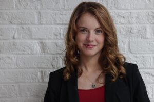 Laura Slade Wiggins Instagram - New headshots… but not for acting. I am entering my #sidehustle phase of life. This strike is not easy on the rainy day fund. I am now a licensed real estate agent at @kwpeachtreecity if you’re looking for properties in the south Atlanta area, let me know!