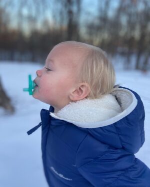 Laura Slade Wiggins Instagram - We have had a blessed holiday this year! Christmas always means a lot to my family. I know it can be a hard time this time of year. Especially, after the weather and the year that we have gotten through. I do believe in seasons, so I wish you the very best season this coming year.#frommyfamilytoyours #happyholidays #merrychristmas #happynewyear @kyleweishaar