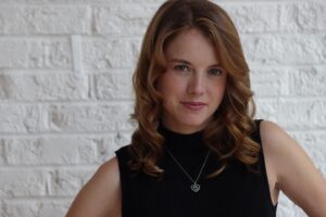 Laura Slade Wiggins Instagram - New headshots… but not for acting. I am entering my #sidehustle phase of life. This strike is not easy on the rainy day fund. I am now a licensed real estate agent at @kwpeachtreecity if you’re looking for properties in the south Atlanta area, let me know!