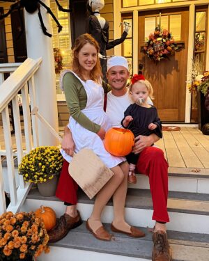 Laura Slade Wiggins Instagram - Our first trick or treat as parents! We are Kiki, Osono, and Fukuo from #kikisdeliveryservice #happyhalloween🎃 #miyazaki thanks to @klawrence_ga for inviting us to her awesome neighborhood for trick or treat!