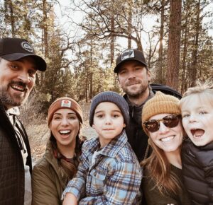 Laura Bailey Instagram - Thanksgiving 🍁 
Forever thankful for my amazing bestie, @pamelajoybaker for always capturing the most beautiful memories.