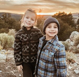 Laura Bailey Instagram - Thanksgiving 🍁 
Forever thankful for my amazing bestie, @pamelajoybaker for always capturing the most beautiful memories.