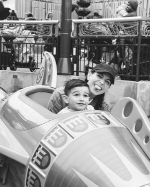 Laura Bailey Instagram - Magical rainy day with the besties. #disneyland #starwarsnerd