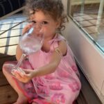 Laura Benanti Instagram - I went into labor around 5am on February 11th, 2017 and Ella was born at 3:30pm on February 14th. Nothing will ever convince me that she didn’t hold out for so long because she wanted to be born on the same day as her Grandfather. Happy Birthday to the man who gently raised a lion in all my strength and wildness and is always guiding me to do the same for mine, his birthday blessing. Happy Birthday Grandpa and Ella Rose 🌹