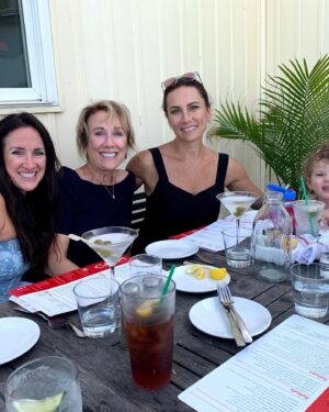 Laura Benanti Instagram - Today is the day that my incredible sister @marielle.benanti was born. A remarkable sister, daughter, wife, mother and friend. The eye of the storm and the heart of our family. We love you!!