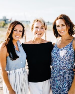 Laura Benanti Instagram - Today is the day that my incredible sister @marielle.benanti was born. A remarkable sister, daughter, wife, mother and friend. The eye of the storm and the heart of our family. We love you!!