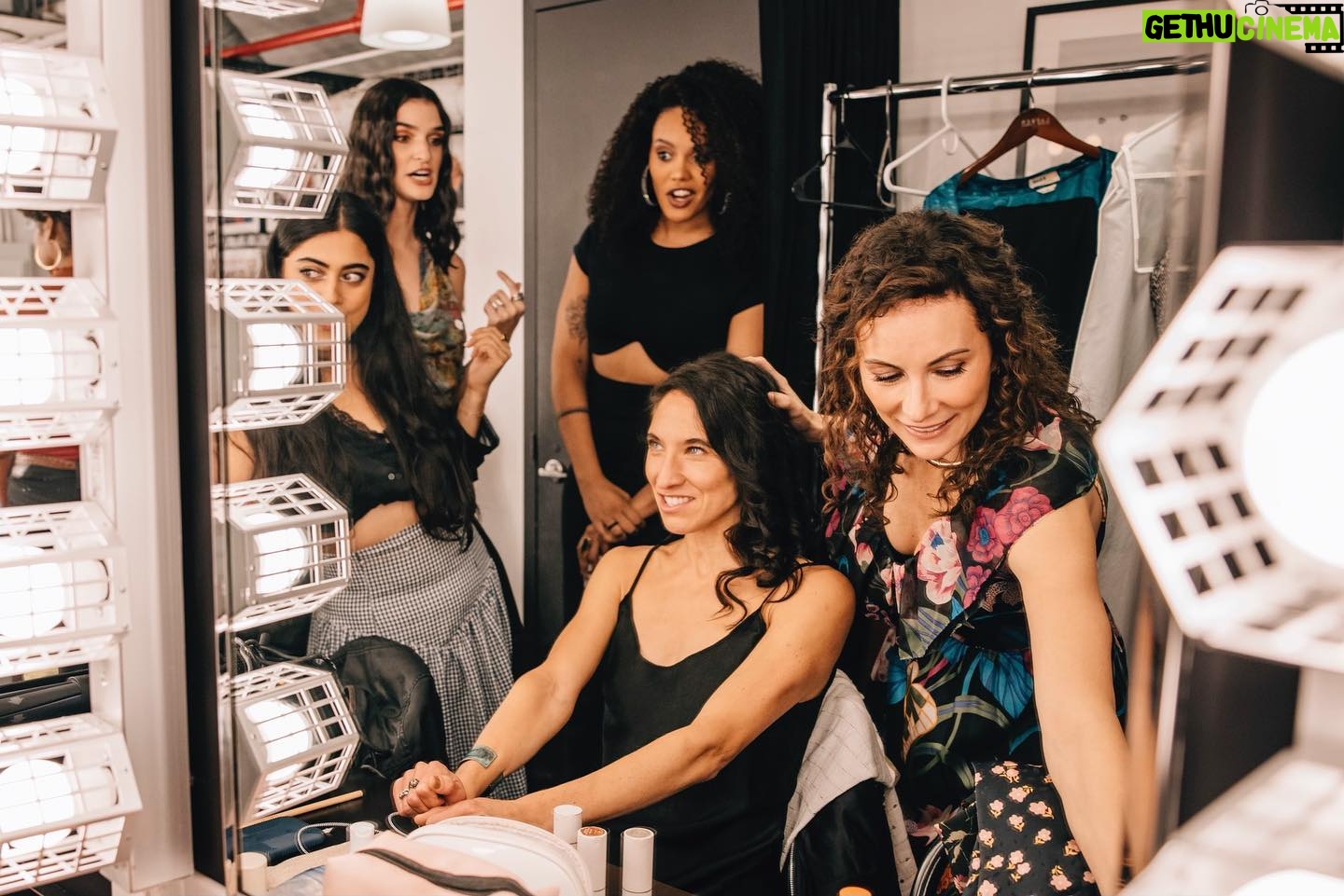 Laura Benanti Instagram - For two years we have dreamed of bringing together a company of brilliant and generous femmes to introduce @mirandaferriss femme focused work to NYC. Last Monday, that fantasy became a reality as we debuted ‘Spiral Bound’ at Joe’s Pub These behind-the-scenes photos capture the ego-less, open hearted, contagious joy that has rejuvenated our belief in what theatre making can be. We are very excited about what’s to come ✨ @livevamaria @eleriward @lornaacourtney @andrea.cesyl @therealkuhoo @cherryeisfuerzaj @maria_wirries @madisonwechsler @joespub @maesteamusicorg @openstageproject @emilymaltby @sujinkimramsey @gabbyveciana @rosa_avila_drums @metoohey @yoonahohmusic @yairevnine @edelman_richard @shiannrose @jannagrahamerz @mikiabraham_ 📸: @heathergershonowitz