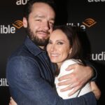 Laura Benanti Instagram - Thank you to all my friends and family who came out and showed me how much they care! Thank you to our tremendous audiences! Thank you @audibletheater for making this possible and for giving me so much freedom! Thank you to my friend and collaborator of 20 years, @therealtoddalmond and our brilliant director @amaginnis Come see our show! I think you’ll like it!! Now running through June 2nd. Link to tickets in bio! 💁🏻‍♀️: @voelhair 💄: @mikeyclifton 👗: @jakesokoloff Photos by Bruce Glikas @bruglikas @broadwaybruce_