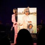 Laura Benanti Instagram – ICYMI: Everybody cared about Laura Benanti this weekend at the Minetta Lane.

If you missed it, don’t worry! Keep your ears peeled for the production coming to @audible, later this year 🎧 

📸: @ashleewednesdays & @abrunkus