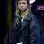 Laura Berlin Instagram - *Werbung/Ad Sendestart: „BREAKING EVEN“ Ein milliardenschwerer deutscher Technologie-Konzern will die ersten selbstfahrenden Autos auf den Markt bringen. Bei einer nicht genehmigten Testfahrt stirbt eine Frau. Der Konzern versucht sein sauberes Image aufrecht zu erhalten - aber zwei Frauen sind auf der Suche nach der Wahrheit: die Aussteigerin Jenny und die Juristin Nora. Serienstart: 14.10. um 20:15 Uhr auf @_zdfneo_ und in der Zdf-Neo Mediathek Die 6 Folgen der Miniserie wurden produziert von @neuesuper unter der Regie von @boris.kunz.offiziell Casting: @tolkiencasting Dop: @tim_kuhn_dop Mit @lorna_ishema #justusvondohnányi @sinjeirslinger @rafaelgareisen @marion_mitterhammer_official #davidrott #nicoleheesters #sandraborgmann u.v.a. Fotos: Zdf, Frank Dicks
