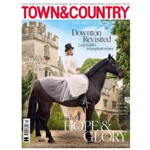 Laura Carmichael Instagram - Just popping out to the shops anyone need anything? Thank you @townandcountryuk for this dreamy shoot. I loved every minute of it 💗 Discussing all things @downtonabbey_official with the lovely @lydiasmag 📷 by the brilliant @richardphibbs