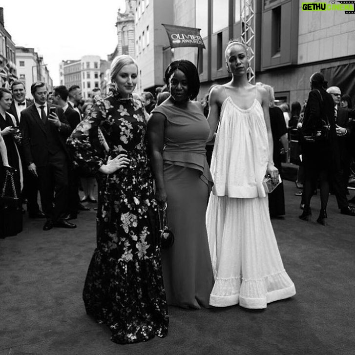 Laura Carmichael Instagram - At the Oliviers last night with my awesome cast mates @uzoaduba @zaweashton. Thank you @olivierawards for a wonderful eve!