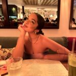 Laura Castro Instagram - take me out to dinner ✨