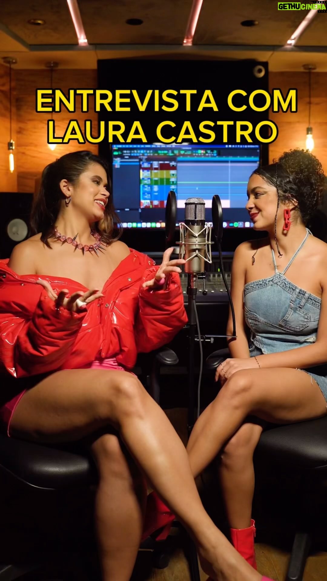 Laura Castro Instagram - VCS ADIVINHARAM: COM VCS, A DIVINA @lauracastro ✨✨✨✨ créditos direção geral: @gabbassani direção/videomaker: @matteus figurino: @_lariyumi produção: @leska.ssoares @estudioamaoficial beleza: @viviferreiramakeup e @isahairstylist_