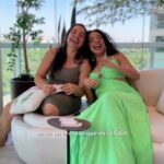 Laura Castro Instagram - Minha mãe é coração, é cuidado sem pedir nada em troca, é preocupação, é colo, é carinho, é intuição, é força, é inspiração, é amor em sua forma mais pura e verdadeira. Tenho a maior sorte de ser filha dessa mulher! Que um dia eu consiga de alguma forma retribuir tudo o que você já fez e faz por mim, mãe. Eu não estaria em lugar nenhum e nenhum sonho que já realizei teria acontecido sem você. Te amo mais que seja possível explicar. Feliz dia das mães 💛 #diadasmaes