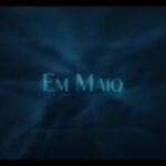 Laura Castro Instagram - EU SOU A VOZ BRASILEIRA DA PEQUENA SEREIA! 🧜🏾‍♀️🇧🇷 Meu Deus, eu acho que nunca vou me acostumar com isso, nunca vai cair 100% a ficha. Lembro de quando descobri que o filme viria e brinquei, como se fosse algo tão distante, “imagina se eu dublasse?!!!”, lembro do quanto estava tremendo no teste e jamais vou esquecer a sensação de quando descobri que passei. É uma conquista que vai muito além do profissional pra mim. É a releitura de uma princesa que marcou a minha infância, mas dessa vez preta. A honra que é pra mim fazer parte dessa história não cabe em qualquer texto que eu possa escrever aqui. Representatividade muda vidas. A Laura do passado jamais imaginaria que um sonho desses poderia se tornar realidade e me sinto a pessoa mais sortuda desse mundo. Só tenho a agradecer a tantas pessoas envolvidas nesse sonho. @sushifelipe , @tlongo , @djthiagocosta , @igorfontes e @fegueiros muito obrigada por me acolherem e por acreditarem em mim. Pai e mãe, muito obrigada por me lembrarem diariamente que sou capaz de qualquer coisa que eu possa sonhar. E @disneystudiosbr , muito obrigada por me permitirem fazer parte da história de vocês e por me trazerem aqui. Nunca vou me esquecer, isso tudo estará eternamente em meu coração 💙 25 DE MAIO NOS CINEMAS! 🧜🏾‍♀️✨