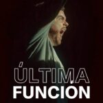 Laura Cymer Instagram - Después de 2️⃣ años, nos despedimos🥲 Si todavía no la viste o si necesitás verla de nuevo, es tu última oportunidad 👉 DOMINGO 21HS en el @paseolaplazaok 🎭 Vení a divertirte con esta comedia que te va a dejar pensando 🤳🥋🩵 🎟️ Entradas en @plateanet o en la boletería del Teatro. #Teatro #LaGranRenuncia #PaseoLaPlaza #CalleCorrientes #Comedia #PlateaNet #Trabajo #Celular #RedesSociales #GastónCocchiarale #LauraCymer #LisandoFiks #AbianVainstein #RominaFernandes #LuisBrandoni #TeatroBuenosAires #Temporada2024 #Despedida