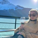 Laura Cymer Instagram - Argentina sos tan bella!!! 🇦🇷 Impresionante la experiencia que vivimos visitando los glaciares! Gracias @solopatagonia por este día inolvidable , por tan excelente atención, una explosión para lo sentidos! Por la calidez, las delicias y en especial al genio de @marcelo_el_calafate_patagonia por su excelente guía. Sigo maravillada con todo lo que conocí 🧊 Gracias @elcalafatetierradeglaciares por asesorarnos tan bien para que este viaje salga espectacular!! Un especial agradecimiento a la genia de @lo_inostroza por Todo!!! 💜 No duden en contactarlos que los van a a orientar de la mejor manera! Y realmente si tienen la posibilidad, háganse el favor de conocer este destino Mágico 🌈🙌🏻