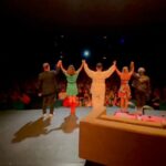 Laura Cymer Instagram - Así se vivió el REESTRENO de #LaGranRenuncia 🤳 No te pierdas esta comedia que te va a dejar pensando… 🎟️ Entradas disponibles por @plateanet o en la Boletería del Teatro 🙌 #Teatro #LaGranRenuncia #PaseoLaPlaza #CalleCorrientes #Comedia #PlateaNet #Trabajo #Celular #RedesSociales #GastónCocchiarale #LauraCymer #LisandoFiks #AbianVainstein #RominaFernandes #LuisBrandoni #TeatroBuenosAires #Temporada2024