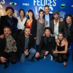 Laura Cymer Instagram - Se estrenó FELICES LOS 6 por @streammaxla y estamos de fiesta!!! Nos divertimos tanto haciéndola que era casi imposible no cortar cada toma por tentadas ! Gracias a todo este equipo increíble , delante y detrás de cámara! @sofiwilhelmi @javierrozen @raylikes por darle vida a esta historia y cada personaje! Gracias a @dieguitoventu y al director más copado @kapdie por permitirnos y proponernos tanto juego en cada escena! Y a estos dos enormes compañeros que la rompen toda @delfichaves @furtadonico !! Fue un enorme placer compartir con ellos cada día de rodaje . Espero la disfruten muchísimo!! . . @theremakenet y @javierfurgang siempre a mi lado con tanto amor!! Gracias ✨ . . @kapowproductora @streammaxar