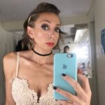 Laura Cymer Instagram - Ayer finalmente estrenamos @mujeresenelbano y sentimos pura emoción ❤️‍🔥❤️‍🔥❤️‍🔥. Venimos de meses de muchísimo trabajo, poniéndole una garra y un amor del cual me siento infinitamente feliz!Agradecida de compartir estos meses con este equipo que se volvió un espacio mágico de contención, disfrute y amor ! Orgullosa de trabajar con gente tan talentosa, pero por sobre todas las cosas, tan “humana” en estos tiempos difíciles que corren! Emocionada de subirme nuevamente a un escenario en tiempos pandémicos donde todo es pura incertidumbre . Siento profunda admiración por mis compañeras tan talentosas que la rompen toda en el escenario. Gracias @marielaasensio por tu arte, tu confianza, tu abrazo en cada caída y tu arenga en cada acierto! Sos de oro mujer! Gracias por confiar en mí una vez mas! Gracias @paolaluttini por abrirme las puertas a esta aventura, la amorosidad y la confianza! Gracias al @teatroelpicadero y @sebastian.blutrach por brindarnos este teatro que es tan precioso!!! Gracias al equipo maravilla completo que acá abajo les presento: Nada sería posible sin cada uno de ellos! Mis mayores respetos!! 🙌🏻👏🏼 Gracias especiales a mi familia y amigues por acompañarme en el proceso! Les amo mucho!! Y gracias al público por llenarnos la sala a puro disfrute!! Fue una FIESTA 🔥 Lxs esperamos Viernes y Sábados en el @teatroelpicadero 22hs. (entradas en mi Bio) Feliz y agradecida de poder hacer lo que más amo: Actuar! Team Completo @pronoia_producciones @iridemockert @maidaandrenacciok @esthergorisok @lauraconforte @marielaasensio @paolaluttini @tinisantamaria @maurogarciabarbe @laguadalup @valetollo @vessnabebek @oswald.maria.77 @davidseldes @luchichi @mechi_otero