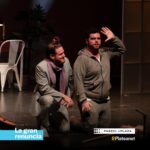 Laura Cymer Instagram - Si, leíste bien 😎👉seguimos renunciando todos los DOMINGOS a las 21HS en la Sala Pablo Neruda del @paseolaplazaok 🎭 El mejor plan #AntiDomingo es venir a divertirte con esta comedia que te va a dejar pensando🤳📵 🎟️Entradas en @plateanet o en la Boletería del Teatro. #Teatro #LaGranRenuncia #PaseoLaPlaza #CalleCorrientes #Comedia #PlateaNet #Trabajo #Celular #RedesSociales #GastónCocchiarale #LauraCymer #LisandoFiks #AbianVainstein #RominaFernandes #LuisBrandoni #TeatroBuenosAires #Temporada2024