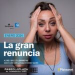 Laura Cymer Instagram - Verónica @laucymer le plantea a Diego, su novio, que siempre está más pendiente del mundo virtual que de la realidad, y nunca logra desconectarse del ceular. El problema para ella empieza cuando él se toma muy literalmente el planteo, yéndose a un extremo que los perjudica… 🎟️ Entradas disponibles por @plateanet o en la Boletería del Teatro 🙌 #Teatro #LaGranRenuncia #PaseoLaPlaza #CalleCorrientes #Comedia #PlateaNet #Trabajo #Celular #RedesSociales #GastónCocchiarale #LauraCymer #LisandoFiks #AbianVainstein #RominaFernandes #LuisBrandoni #TeatroBuenosAires #Temporada2024