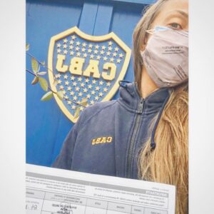 Laura Cymer Instagram - 🌿3 temporadas🍃
☀️3 estaciones ❄️
💉3 dosis 💉
.
.
.
.
.
.
.
.
.
.
#vᴀᴄᴜɴᴀcᴏᴠɪᴅ19 #2022 #terceradosis 🫀