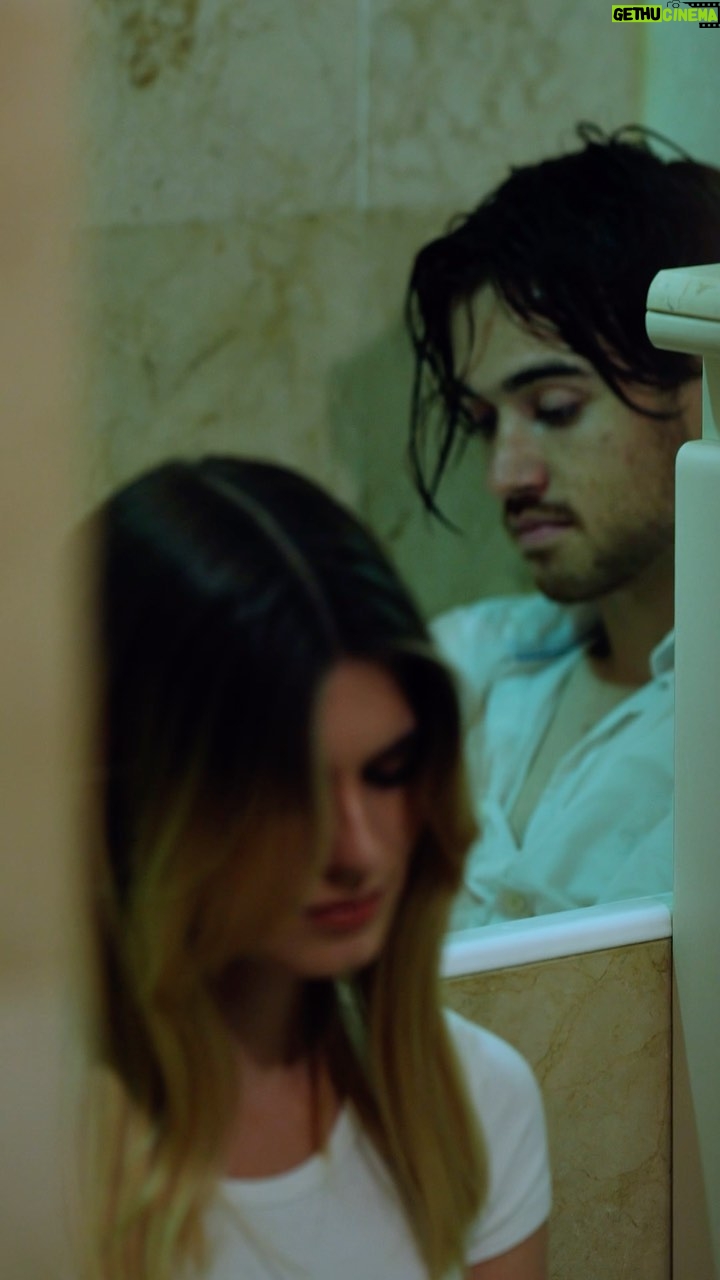 Laura Dutilleul - 8.6K Likes - 4/8 - L’AMOUR - Reprise de « Respire » avec @laurachanteuse !
Quatrième épisode de cette série, cadré par @soap731
@stevy.l_ au mixage ! 🎙️
Hâte de vous sortir l’épisode suivant ! Dites nous ce que vous avez pensé de cette reprise :)
#clip #musique #respire