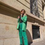 Laura Dutilleul Instagram - Mais pour qui je me prends ?😭😂 ✅💚🍀🔫🌴🦜🌳🐍