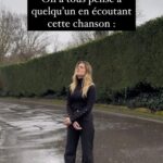 Laura Dutilleul Instagram - Vous avez écouté cette « il pleut » en entier ? Il se passe quelque chose à la fin, allez écouter et dites moi ce que vous en pensez elle s’appelle « il pleut » 🤍