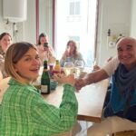 Laura Dutilleul Instagram – Je suis super contente de vous annoncer que j’ai signé avec @label6et7 WAHOU j’ai signé dans un label 🥲😍
Merci à la plus génialissime des équipes @silviolisbonne @manonlisaaaa et Baptiste @belair.music ,
mon managerrrr @fabricesioul
Toute l’équipe 6&7 qui m’accueille de la meilleure des façons
Et puis évidemment, merci à vous. Tout simplement parce que sans vous, rien de tout ça ne serait possible alors merci de me suivre et j’espère que notre histoire va durer encore longtemps
Et puis, j’ai TROP TROP TROP hâte de vous montrer la suite !!!!
En attendant je vous laisse apprécier ces petites photos et la dernière c’est cadeau lol : ma tête en mode WTF JSUIS ENTOURÉE DE DISQUE DE DIAMANT ET DE GENS TROP STYLÉS ET MÉGA COOL