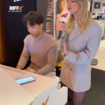 Laura Dutilleul Instagram - Quand @laurachanteuse nous chante son hit NRJ du moment avec @vantoan___ aux NRJ Music Awards 2023 ✨
