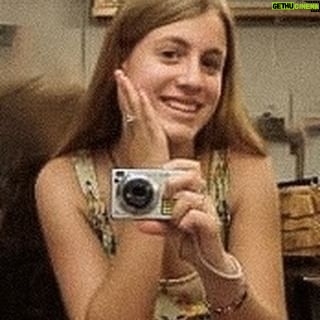 Laura Esquivel - 42.7K Likes - para mi Lau de 13 años 🫶🏻