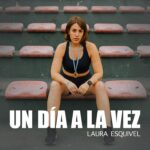 Laura Esquivel Instagram - no puedo creer que el 23 de Febrero *al fin* van a poder conocer y meterse en el mundo de mi nueva canción UN DÍA A LA VEZ 🥇✨ éste es mi 3er single 🥲!! no puedo creer haber llegado hasta acá! no me lo creo ni yo! (no se dan una idea el año que se viene)… ésta canción es muy importante para mí.. porque me enseñó a valorar quién soy.. e ir atrás de mis sueños tratando de no presionarme nunca más 💪🏻 y disfrutar el camino 🎵 gracias a todos por el amor de siempre 🧡 #undiaalavez #lauraesquivel