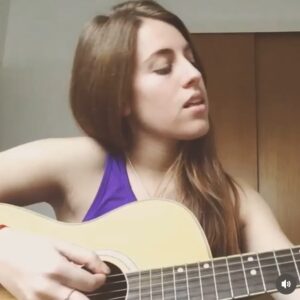 Laura Esquivel Instagram - ya tengo 30 💫💗 pero también tuve 29, 28, 27, 26, 25, 24, 23, 22, 21 y 20 🫶🏻

varias fotitos en orden (tuve que resignar la de los 21 porque sino no entraban todas las fotos 🙃)

gracias a mis 20’s..
que comenzaron turbulentos, oscuros y difíciles.. para transformarse en los mejores años de descubrimiento personal 💫✨

gracias a todxs por sus mensajes! lxs quiero!