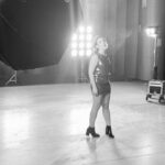 Laura Esquivel Instagram - ayer se filmó nuevo videoclip… que se viene MUY pronto.. de que piensan que va el nuevo tema? 🤔 mientras tanto ya saben que pueden escuchar mi música en todas las plataformas digitales y en mi canal de Youtube (link en Bio) 🫶🏻✨