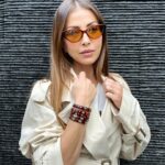 Laura Figueiredo Instagram - Aquele look que nunca falha: trench e denim 🌷