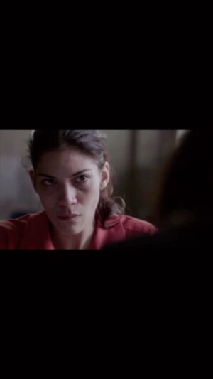 Laura Gómez Instagram - So, today I’m a guest on @thatsmesseduppod a Law & Order SVU themed podcast and it brought lovely memories for me. We talk about the #UndercoverMother episode on which I play Selena Cruz, a complex individual who goes from victim to enabler of sex trafficking. 

This was back when we were on Season 2 of @oitnb, and as a NY based actor who was finally getting a break, it meant the world to have a whole arc on this beloved show. Incidentally, my dear cast mate @emilyalthaus also has a role in the episode AND I got to briefly meet the great #lilytaylor, what a joy! 

If you’re a fan of #SVU, I’m sure you’ll enjoy this fun chat, although I gotta say that @karaklenk & @glittercheese remember way more about the episode and my character than I did 🤭 Listen to them both reminding me all about it on #applepodcasts or wherever u listen to podcasts! #nbc #lawandordersvu #selenacruz #tbt 🎧