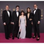 Laura Gómez Instagram - Never in my wildest dreams did I imagine I’d be attending the Goya Awards with a nominated film I co-star in, but life’s beautifully unpredictable, and there we were! #uponentry #goyaawards 💫 • Jamás imaginé que estaría asistiendo a los Premios Goya como co-protagonista de una película nominada, pero la vida es así de loca e impredecible… ¡qué delicia! Enamorada de mi hermoso vestido, de la reconocida diseñadora dominicana @oriettdomenech (y gracias a mi estilista feliz @omontesdeoca que orquestó esto desde la distancia) y de mi color y corte de pelo en RD por @thecutbypatriciacedano ✂️ Y como no desperté viéndome así, acá el equipo que me convirtió en una fabulosa Cenicienta caribeña en la alfombra roja en Valladolid anoche: 👗@oriettdomenech 👠 @martinellishoes 💎 @isabelguarch 👛 @vincecamuto 💄Peinado/maquillaje @marafervi (@llonguerasoficial) 💇🏽‍♀️Color y corte @thecutbypatriciacedano