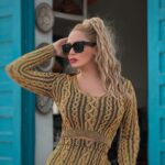 Laura Gadea Instagram – @FashionNova 🌞😘❤️ Os dejo esta foto en el pueblo azul de Chefchaouen 🇲🇦
Podéis encontrar este conjunto en la web así:
Hold Me Sweater Skirt Set – Mustard