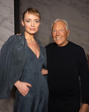 Laura Haddock Instagram - Flying visit to Milan to celebrate @giorgioarmani beautiful new collection.. ✈️ 

Hair: @rosskwan 
Makeup: @sarahillmakeup @armanibeauty 
Comfiest outfit ever: @aimeecroysdill @giorgioarmani 

🖤