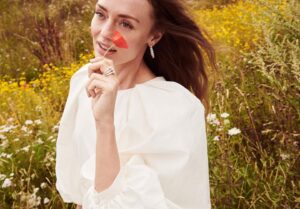 Laura Haddock Instagram - 🌺 @telegraphluxury
Photographer @stefgalea
Stylist @tonastell
Director @hellsgibson
Shot at @vauxhallfarm
Makeup: @neilyoungbeauty 
Hair: @halleybrisker