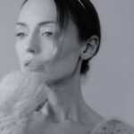 Laura Haddock Instagram - Tiara. Pop one on and make that cardigan night wear. 👑 🤷‍♀️ Photographer: @hannah.cosgrove Fashion: @felixbischof_ @aliciarobynellis Make-up: @sarahillmakeup Hair: @naokawakamihair Jewels: @chaumetofficial
