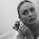 Laura Haddock Instagram - Makeup by @naokoscintu with @armanibeauty and #luminoussilk Wearing the dazzling @chopard #bazaarawards #armanibeauty #ad